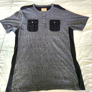 😎Large Grey/Black Short Sleeve T-Shirt in Excellent Condition😎